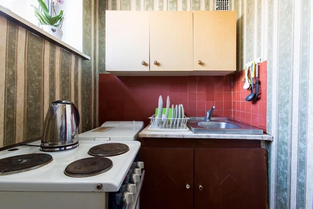 Sunny Apartment Near Bus Station Tallin Zewnętrze zdjęcie